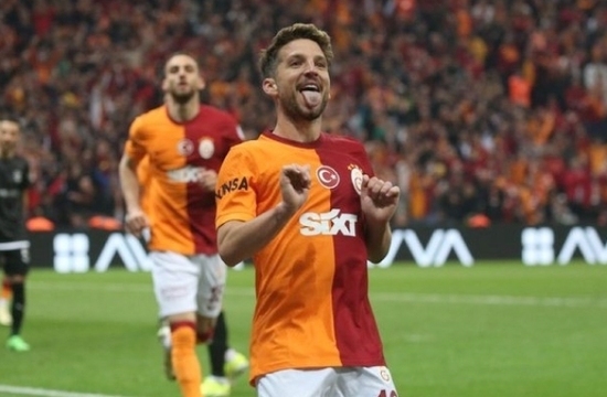 Galatasaray'da İç Saha Golcüsü Dries Mertens