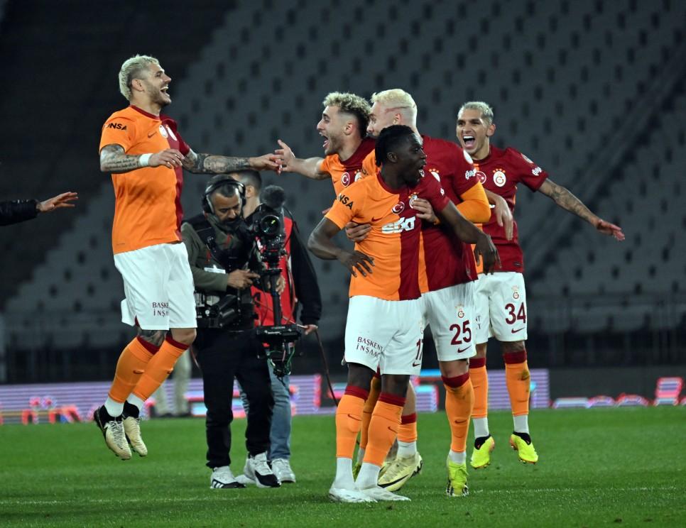 Yazarlardan Galatasaray Değerlendirmesi!